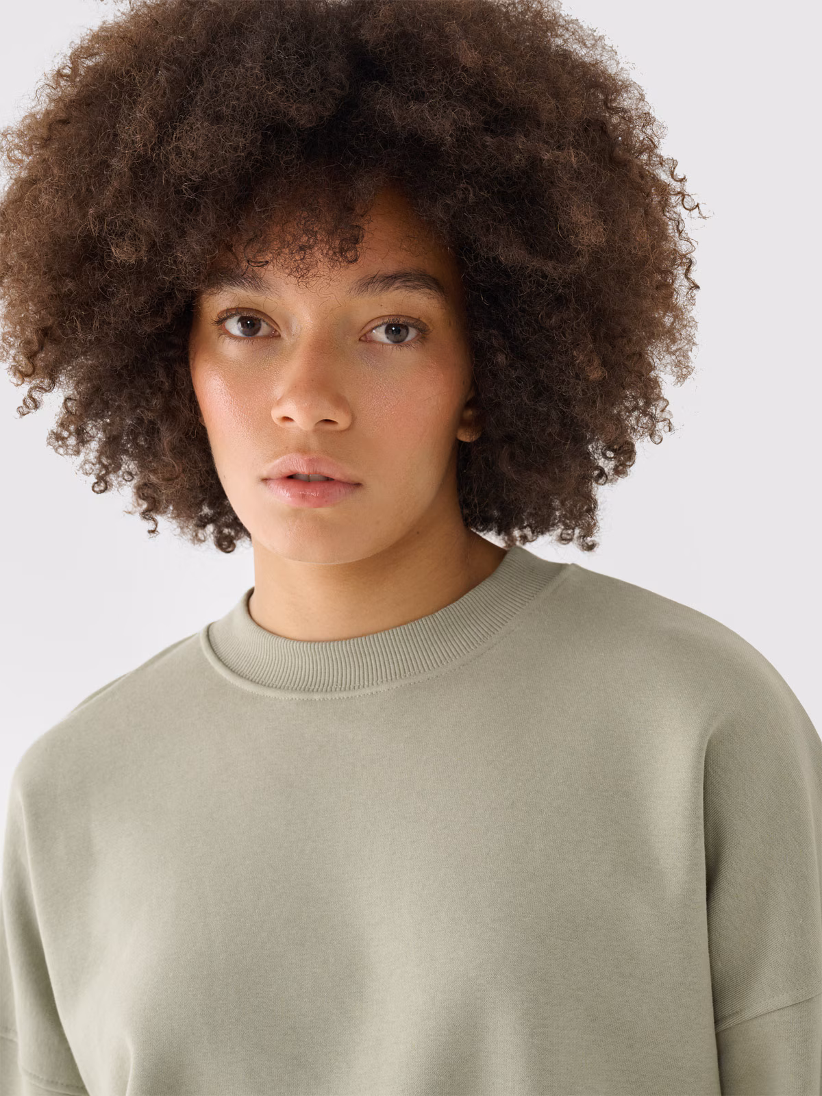 Bluza dresowa oversize nierozpinana bez kaptura damska - brązowa