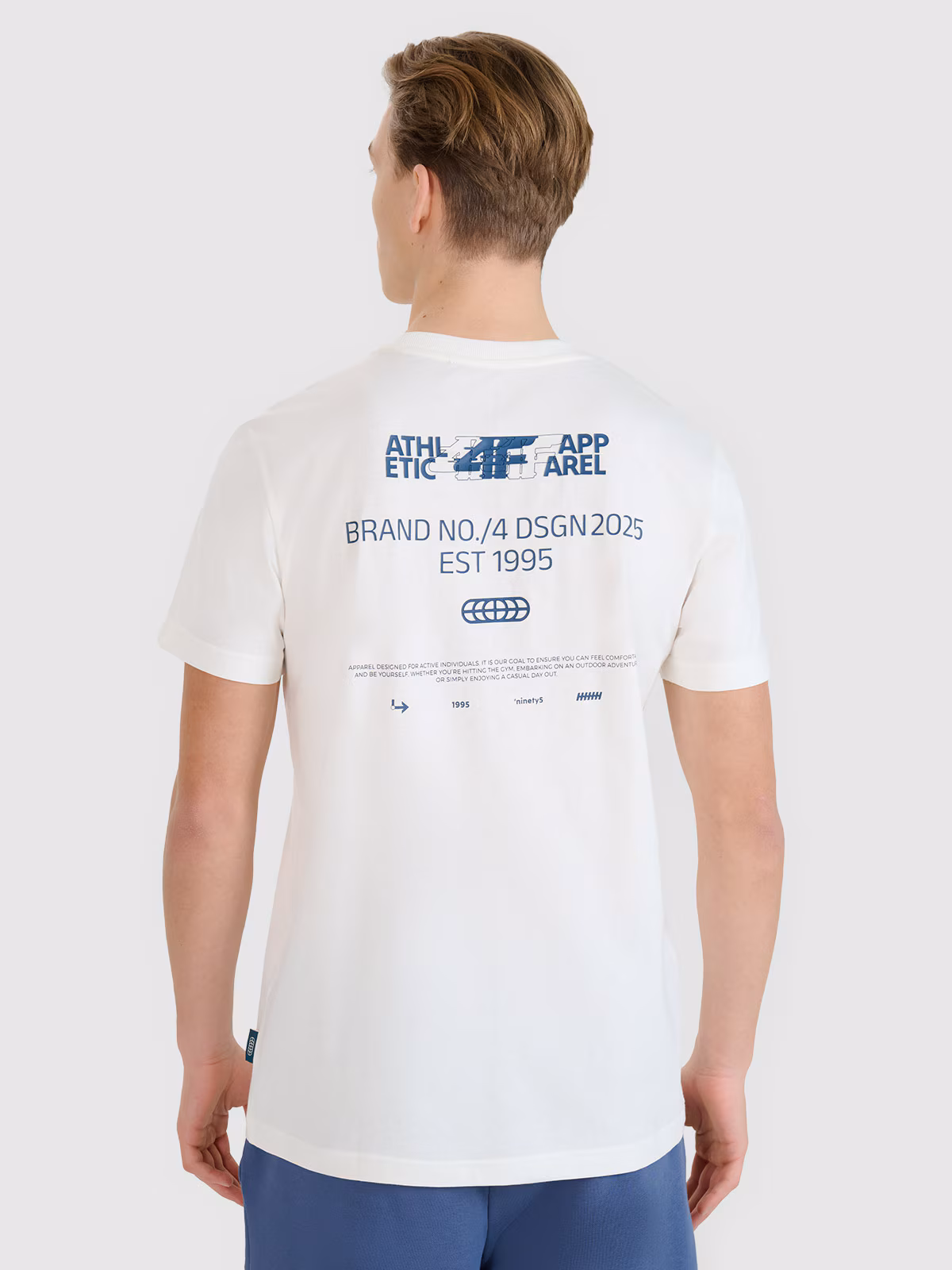 T-shirt regular z nadrukiem męski - beżowy