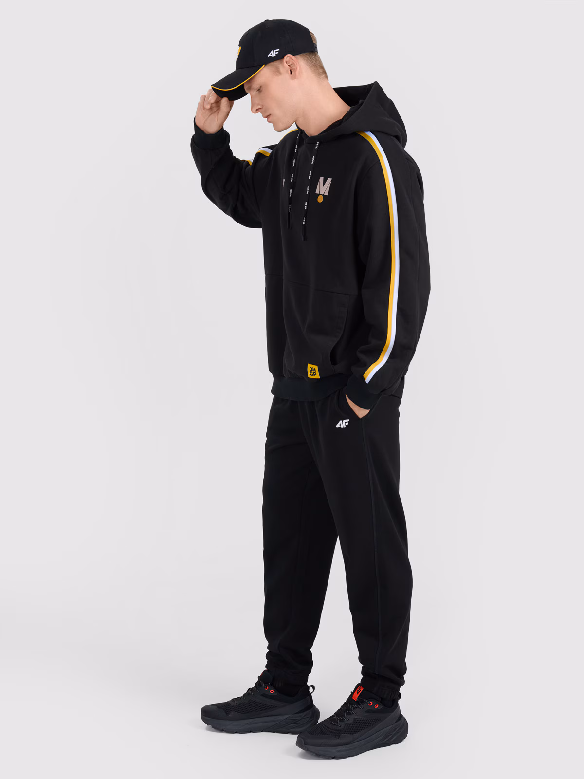 Spodnie dresowe joggery uniseks 4F x Drift Masters - czarne