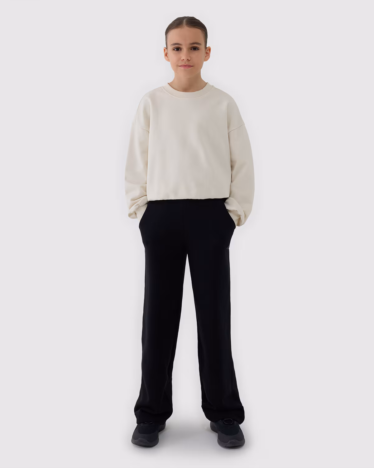 Bluza dresowa nierozpinana bez kaptura dziewczęca - beżowa