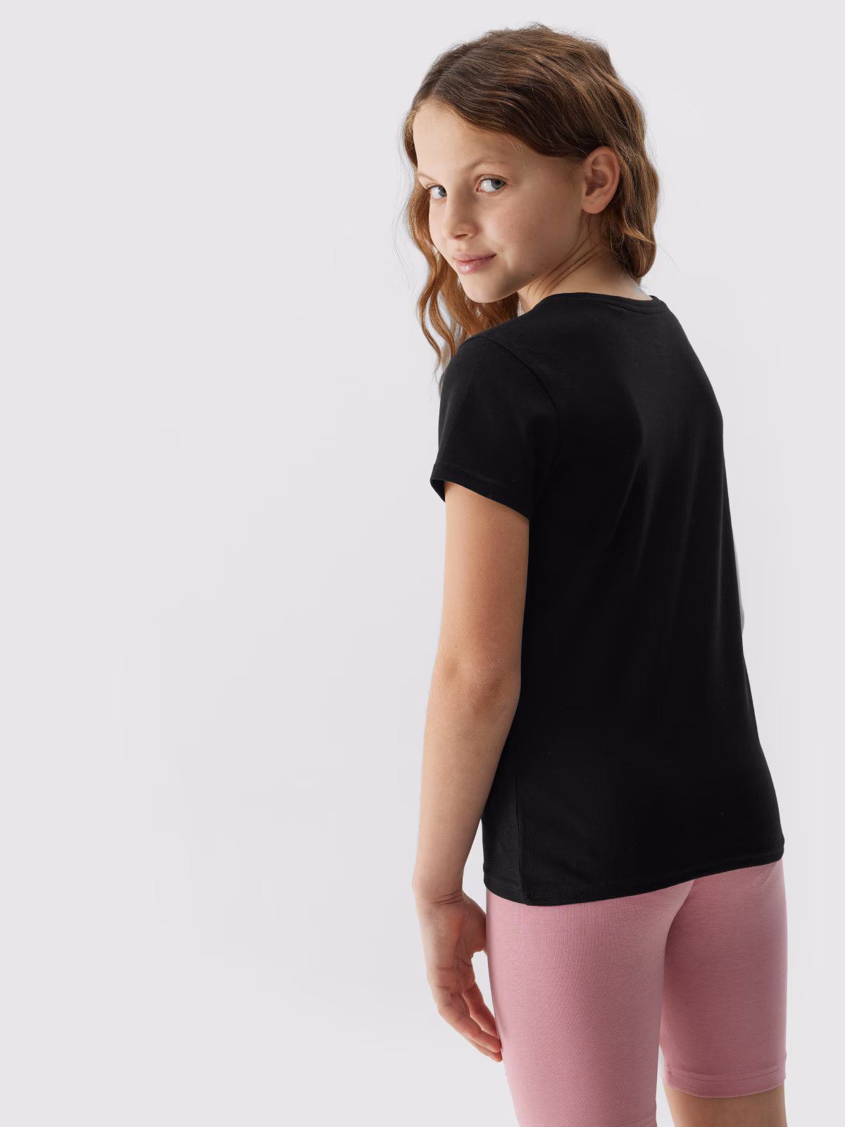 T-shirt gładki dziewczęcy - czarny