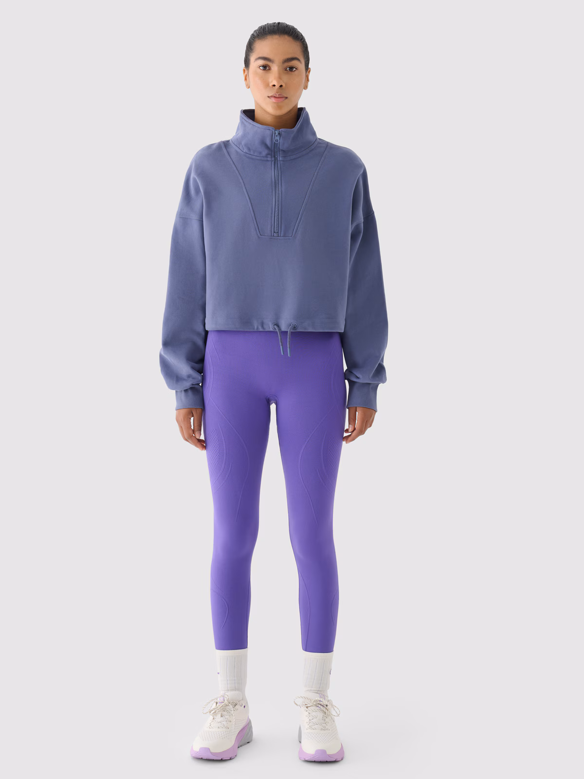 Bluza dresowa bez kaptura damska 4F x Anna Lewandowska - fioletowa