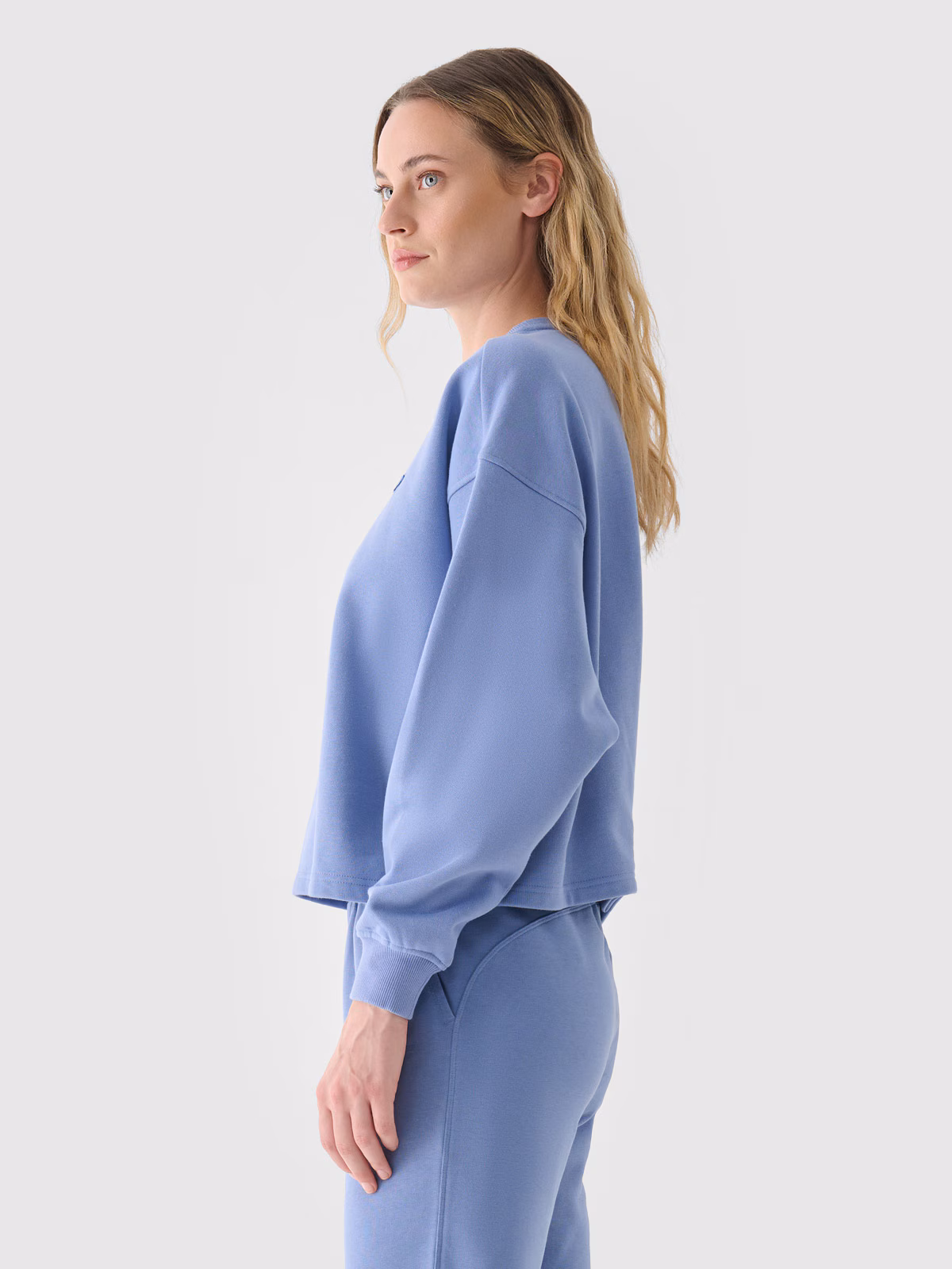 Bluza dresowa nierozpinana bez kaptura damska - różowa