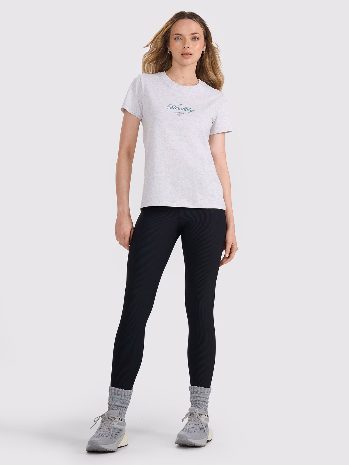 T-shirt regular z nadrukiem damski - biały