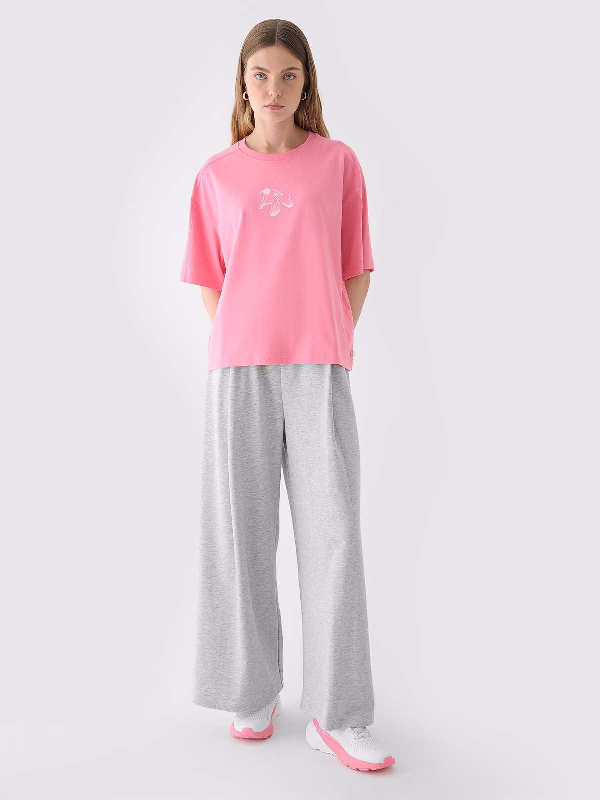 T-shirt oversize z nadrukiem damski - różowy