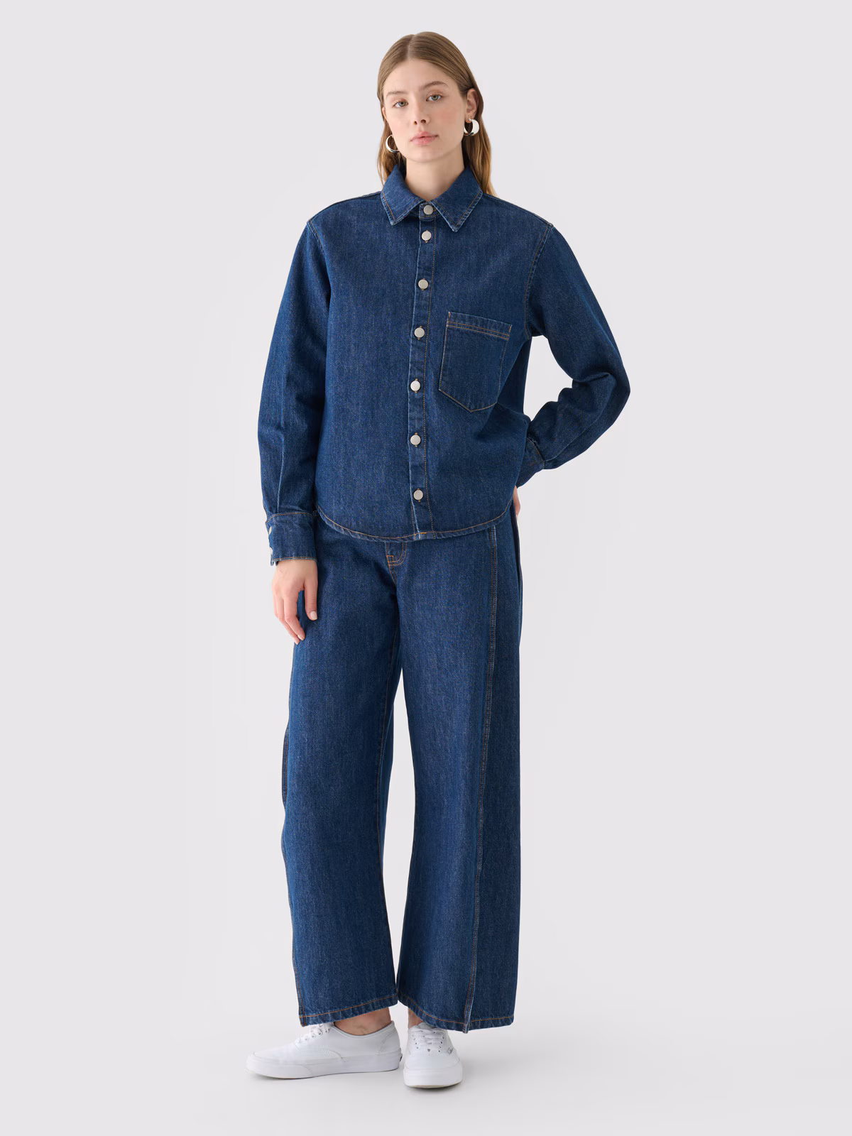 Koszula jeansowa damska Outhorn - granatowa