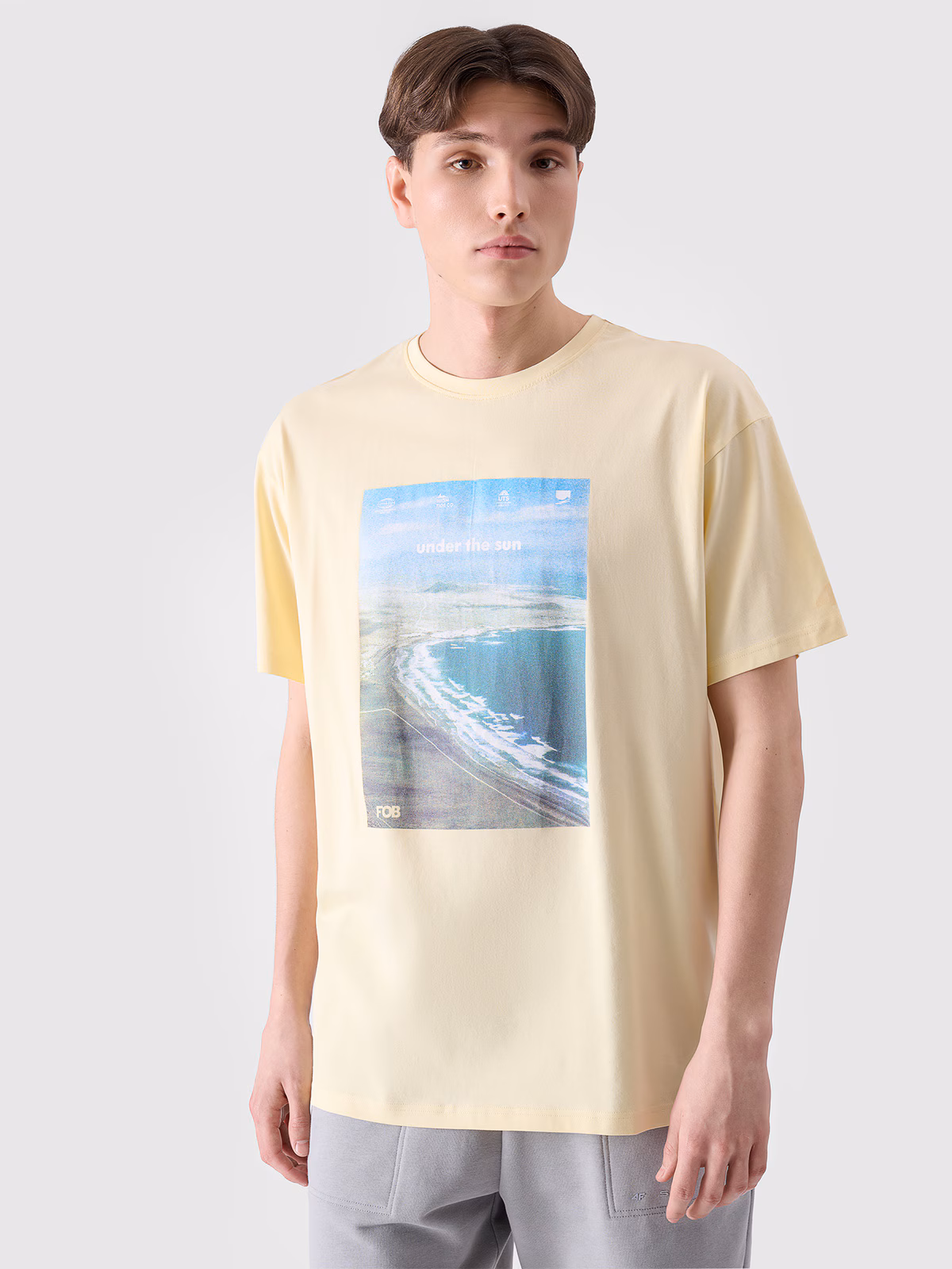T-shirt oversize z nadrukiem męski - biały