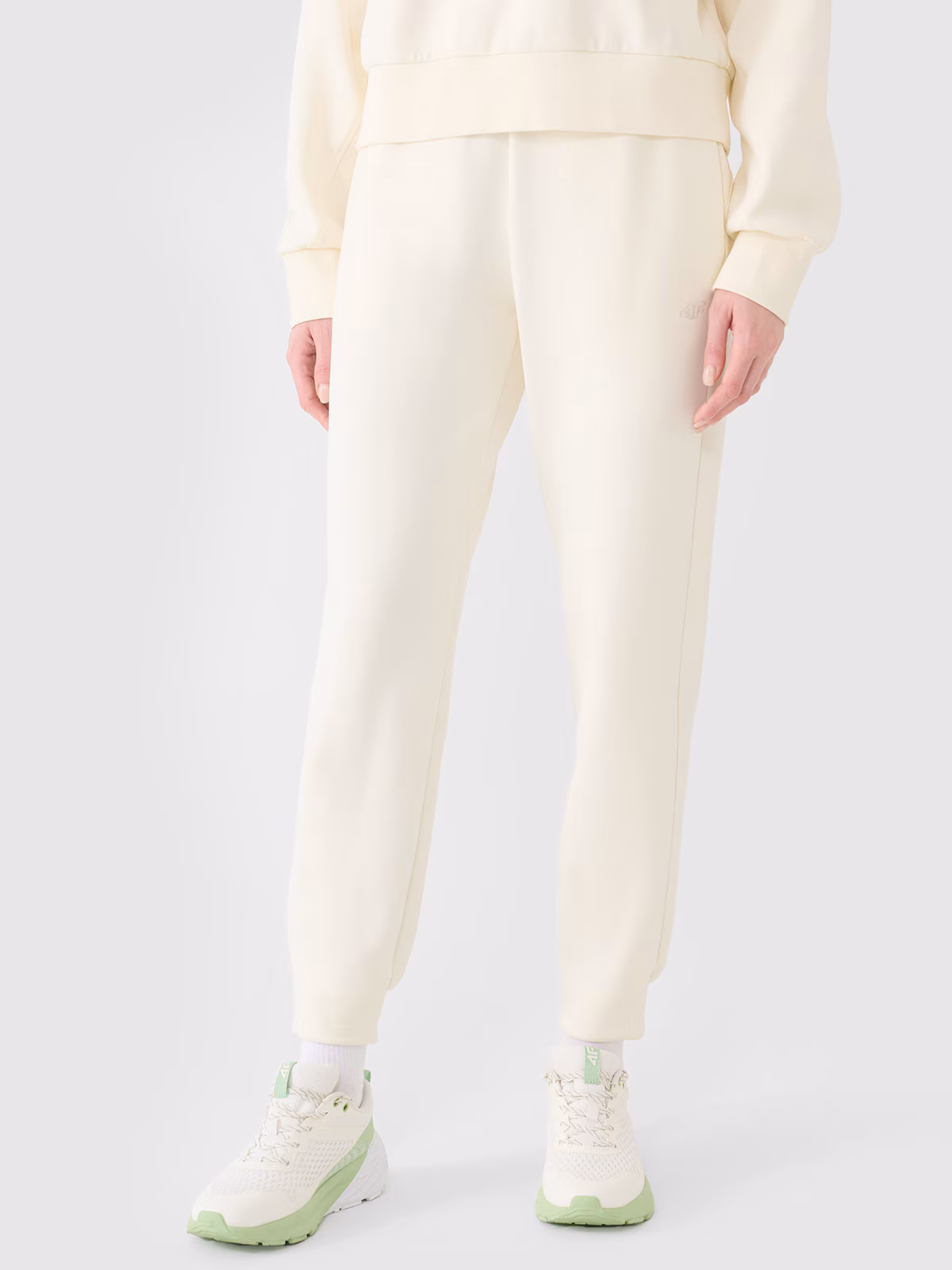 Spodnie dresowe joggery damskie - białe