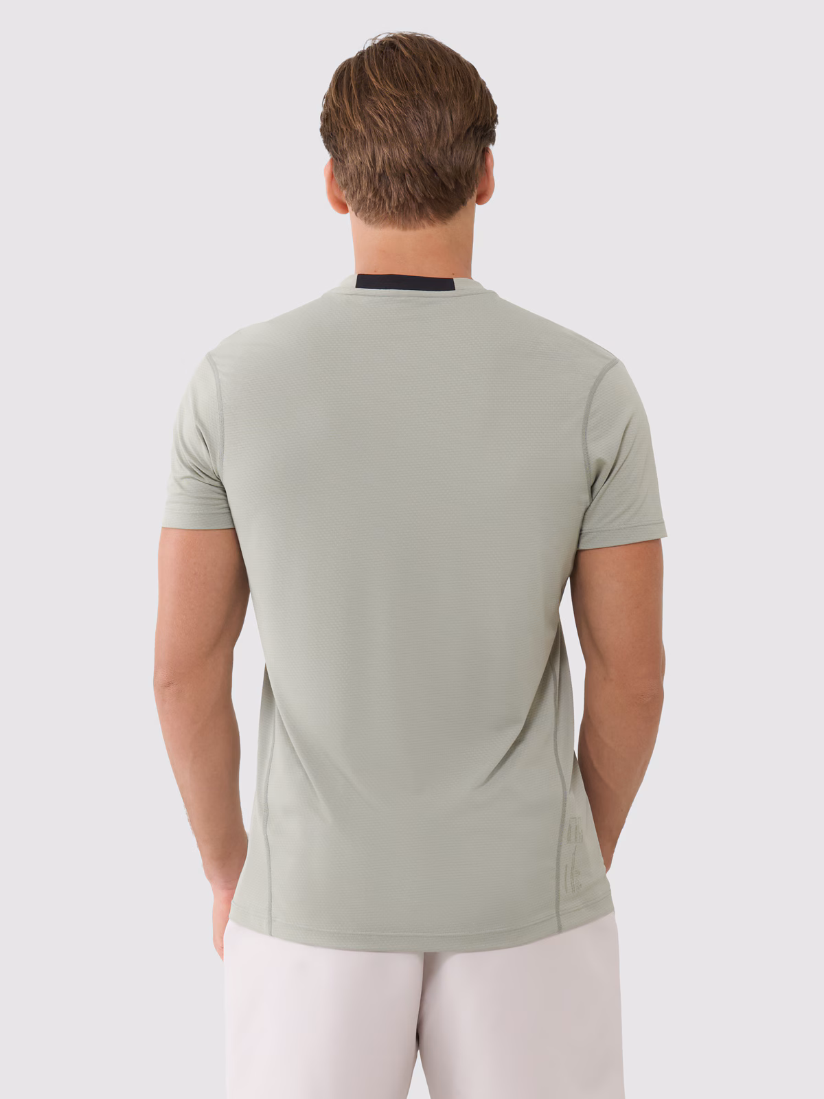 Koszulka treningowa regular szybkoschnąca męska - khaki