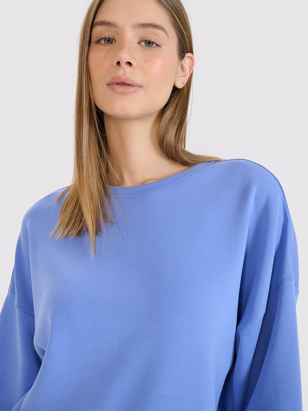 Bluza dresowa nierozpinana z modalem damska - niebieska