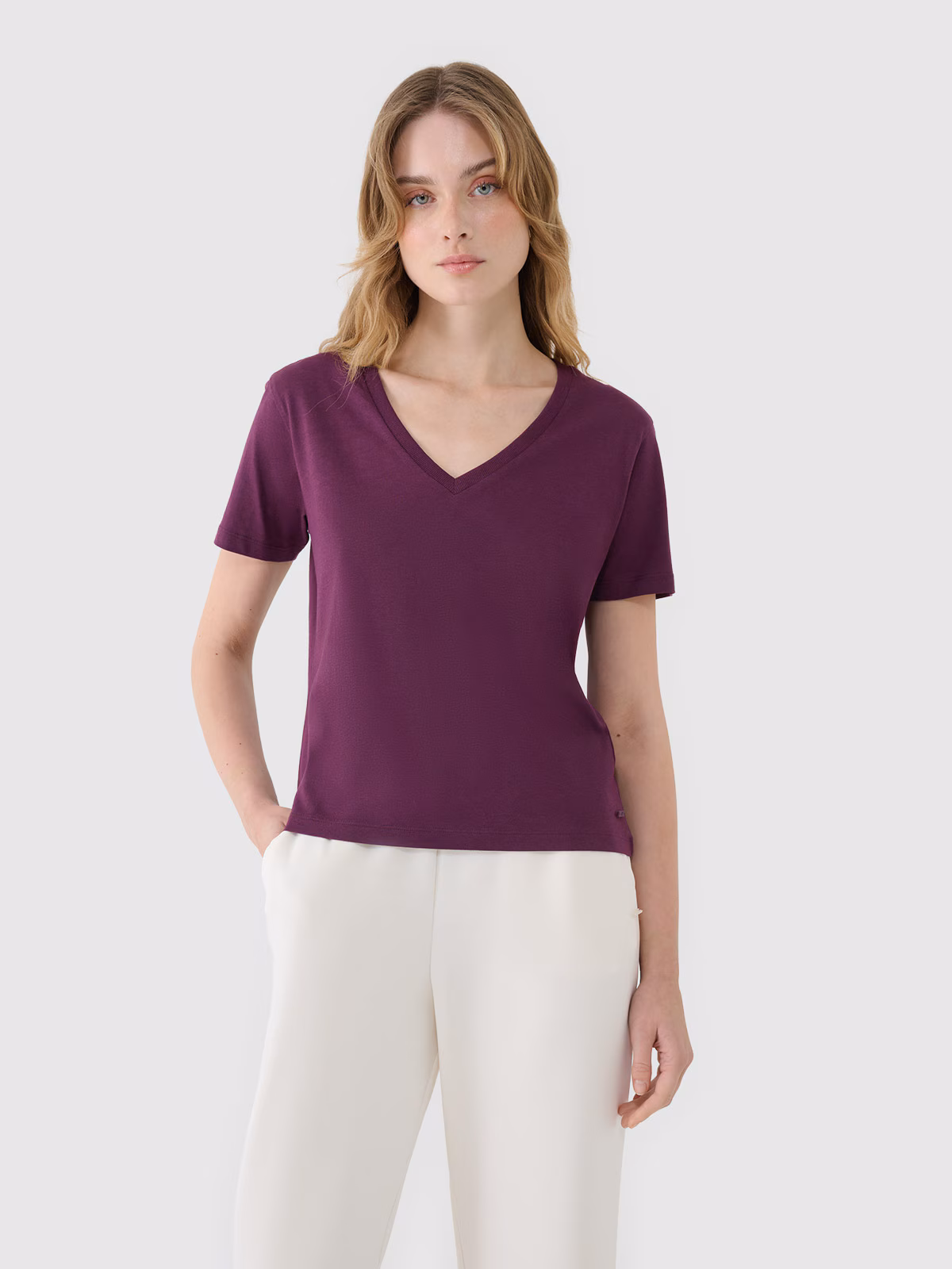 T-shirt oversize z modalem damski - biały