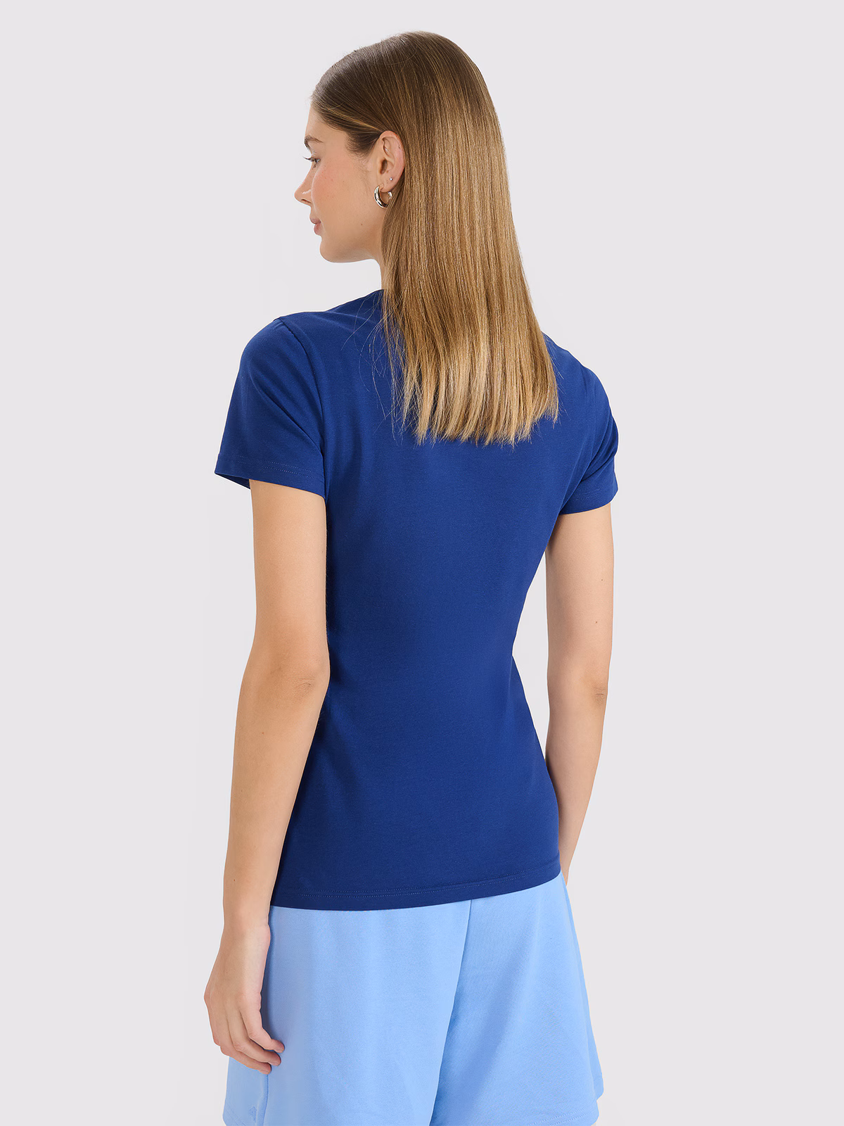 T-shirt slim gładki damski - różowy