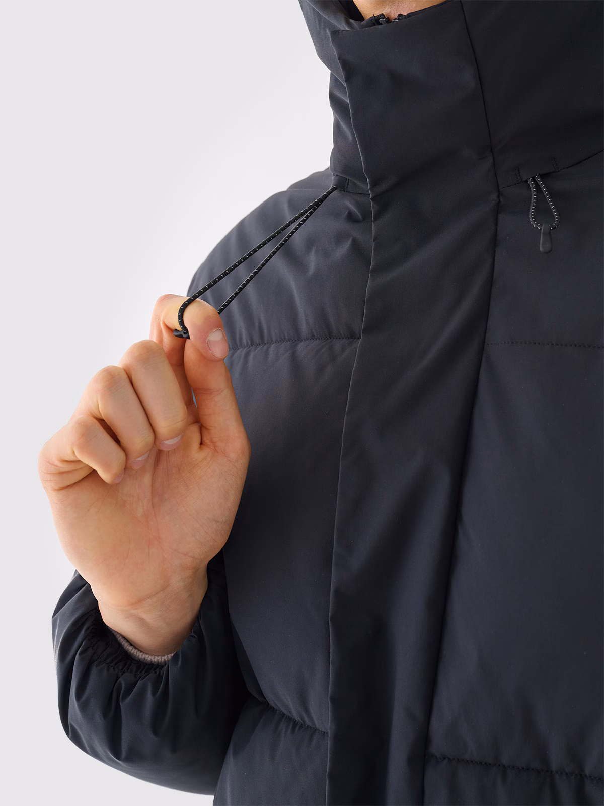 Płaszcz pikowany puchowy z wypełnieniem syntetycznym męski Outhorn - beżowy