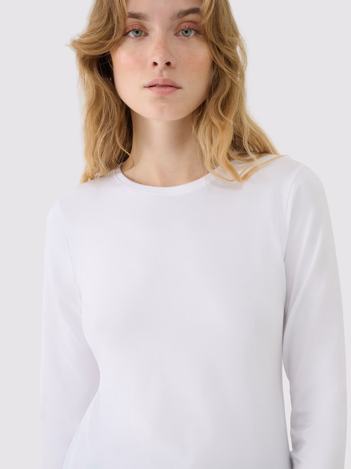 Longsleeve slim gładki damski - biały