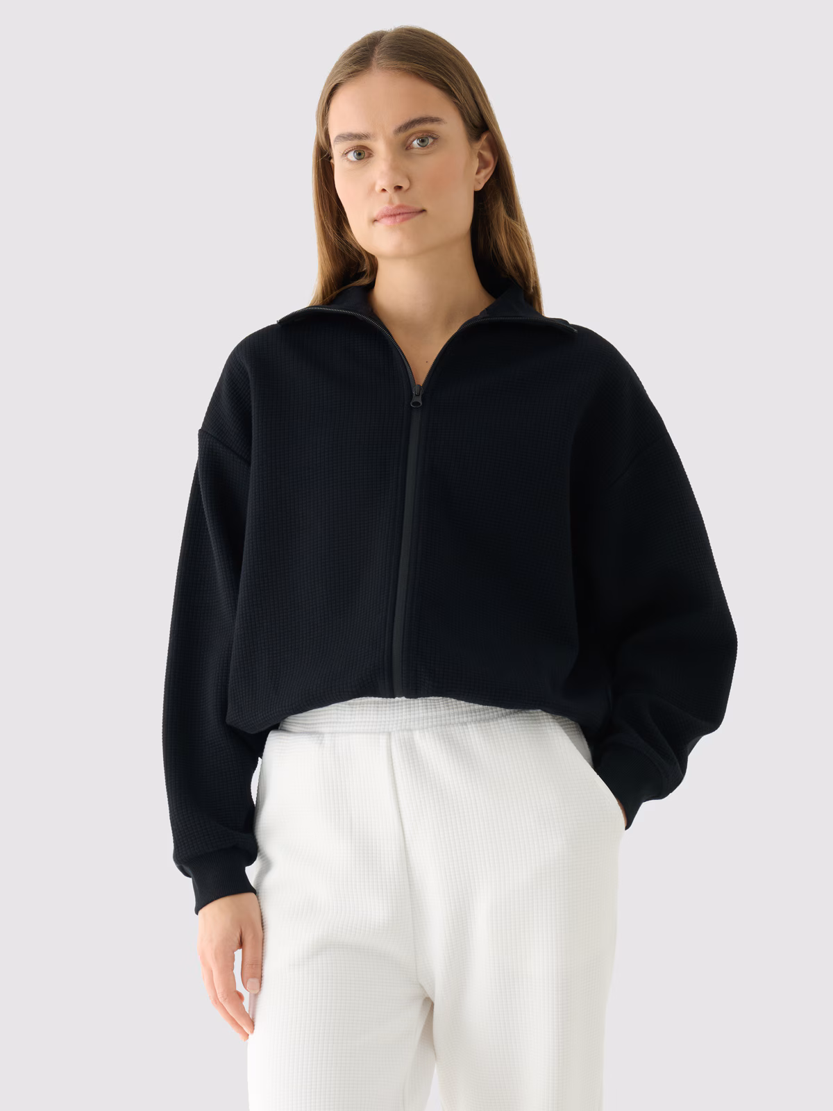 Bluza crop top rozpinana bez kaptura damska - zielona