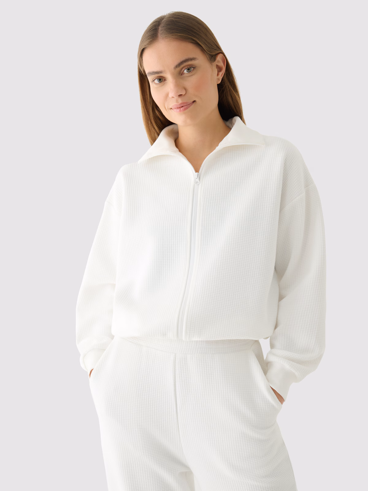 Bluza crop top rozpinana bez kaptura damska - zielona