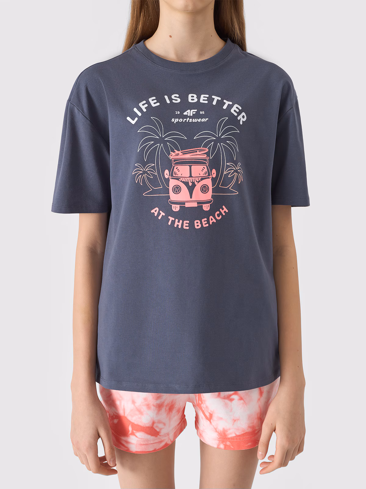 T-shirt oversize z nadrukiem dziewczęcy - szary