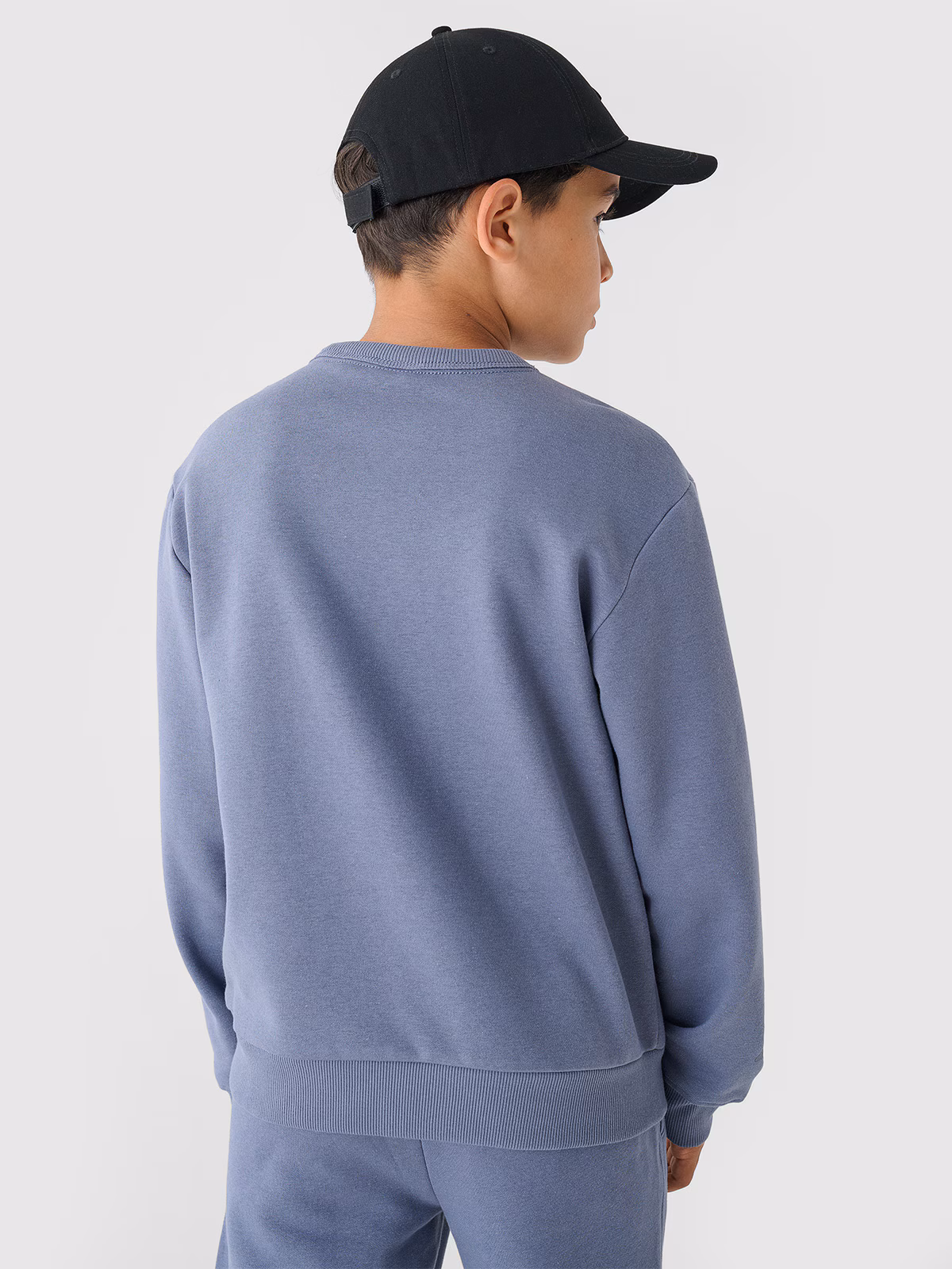 Bluza dresowa nierozpinana bez kaptura chłopięca - granatowa