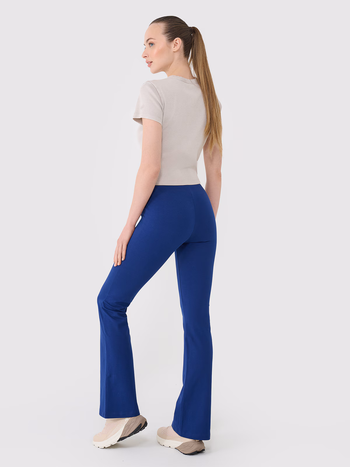 Legginsy z rozszerzanymi nogawkami damskie - granatowe