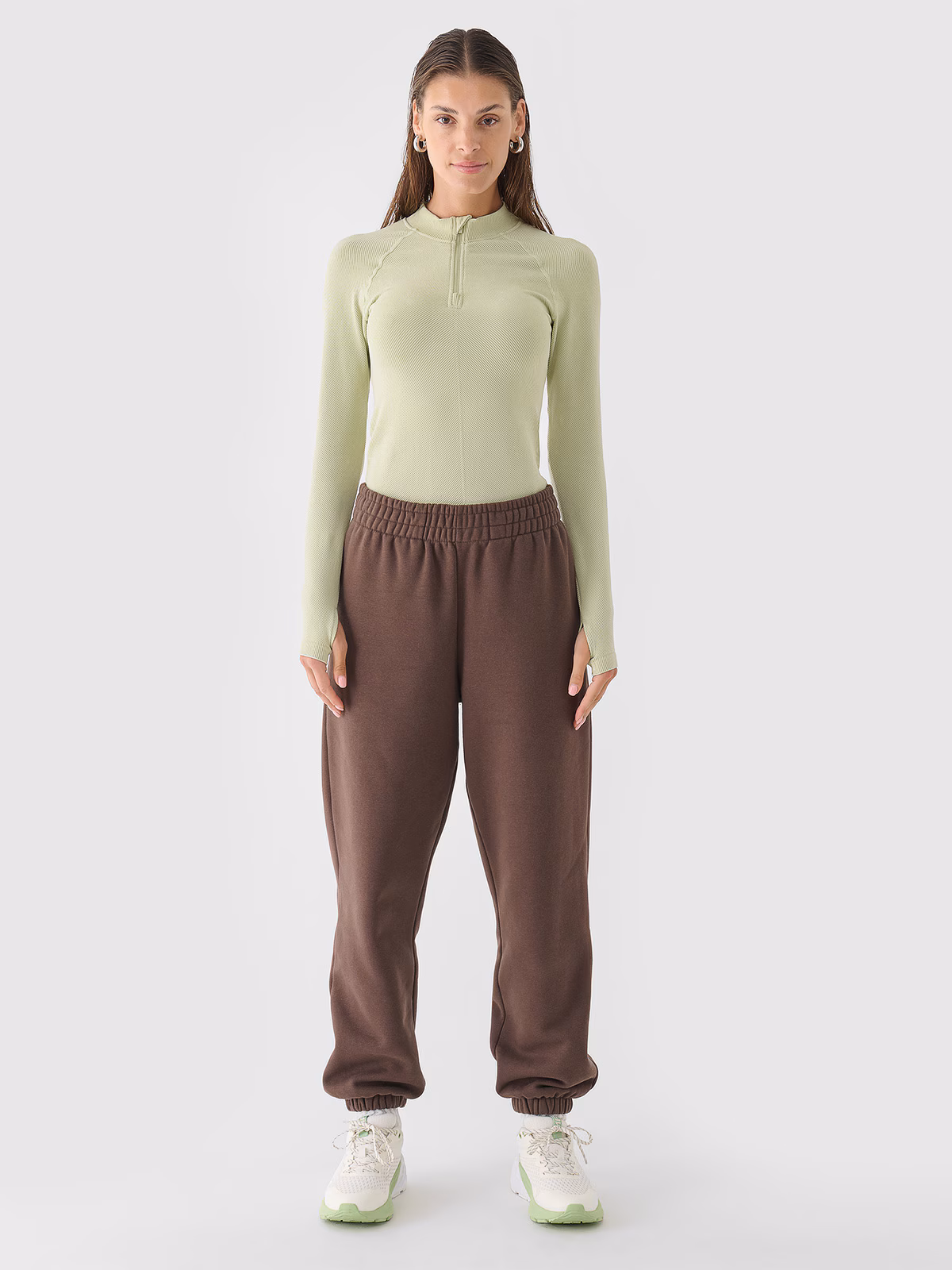 Spodnie dresowe joggery oversize damskie - oliwkowe