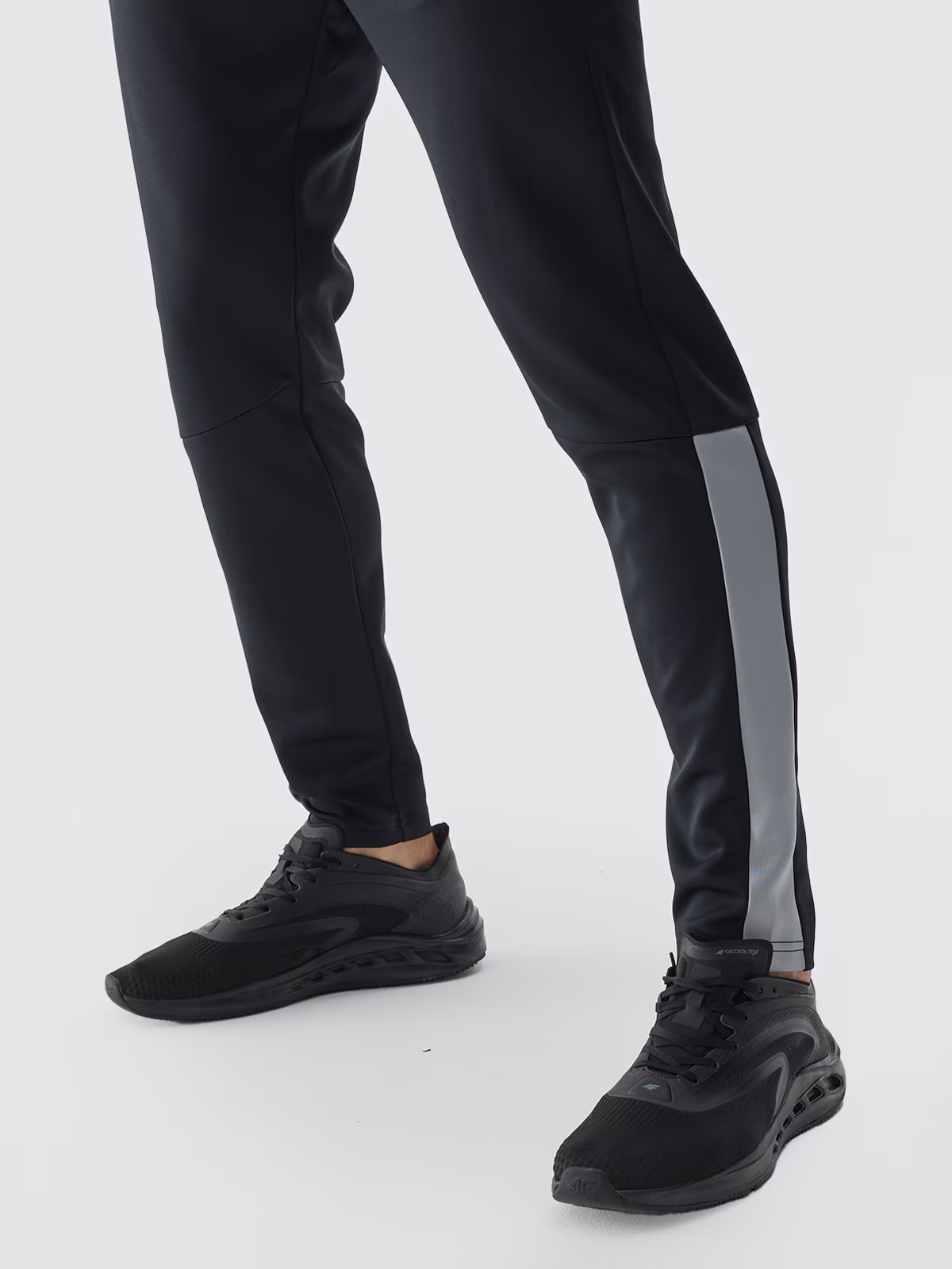 Spodnie treningowe szybkoschnące męskie - czarne