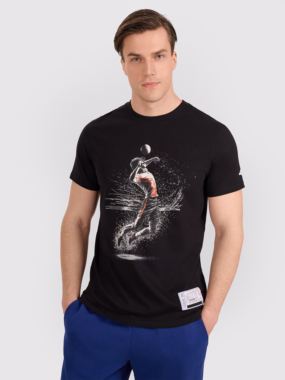 T-shirt regular z nadrukiem siatkarskim męski - biały