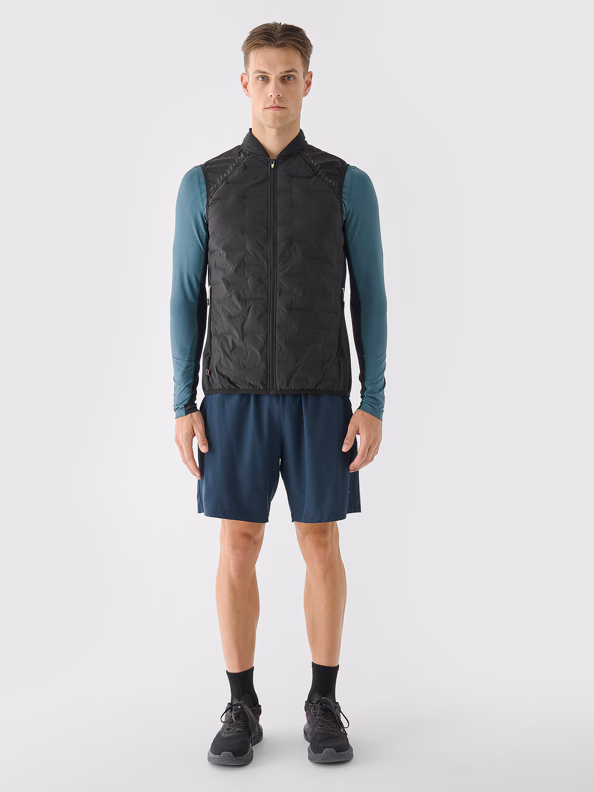 Bezrękawnik do biegania pikowany ze stójką męski - szary