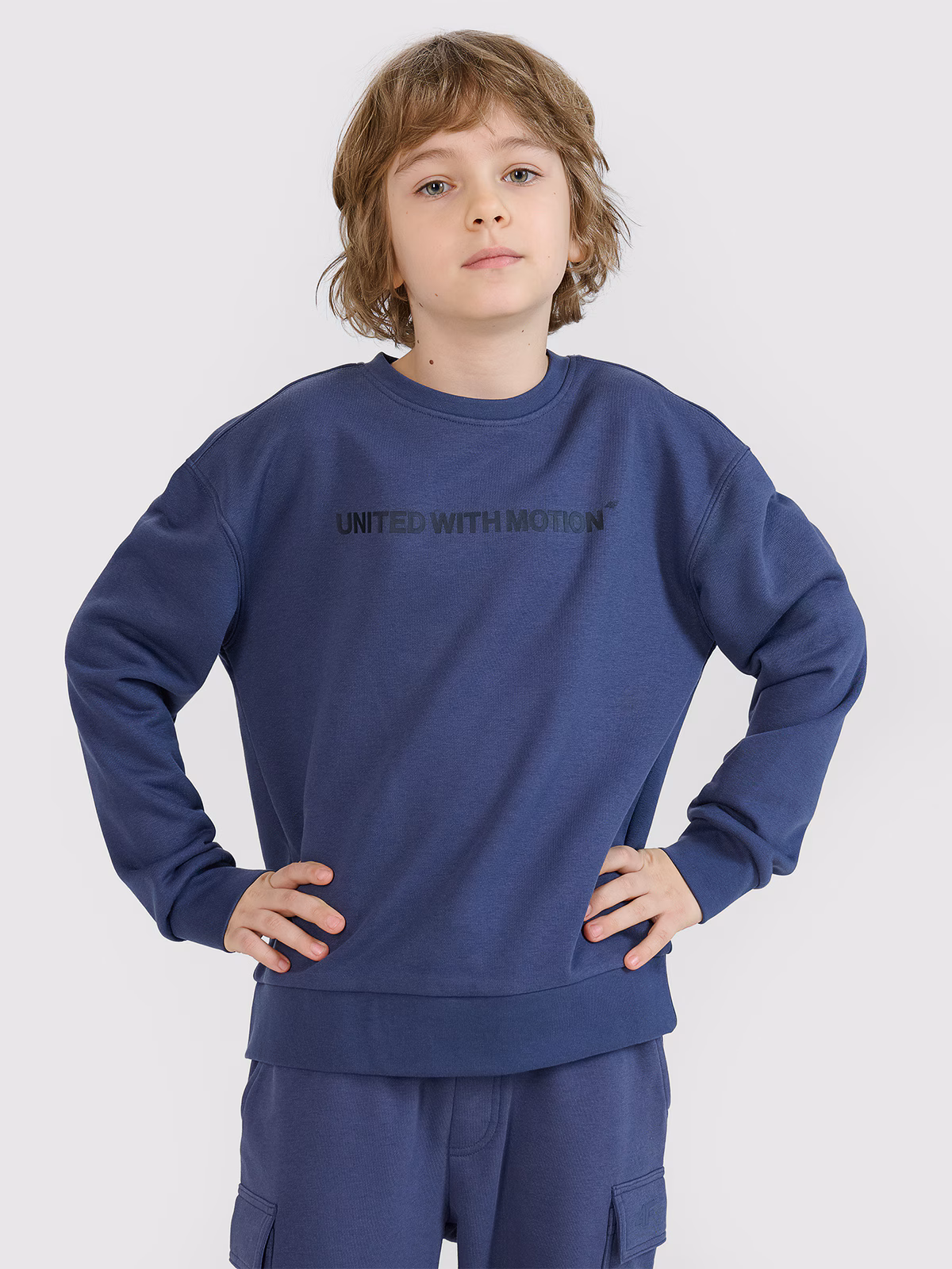 Bluza dresowa nierozpinana bez kaptura chłopięca - granatowa