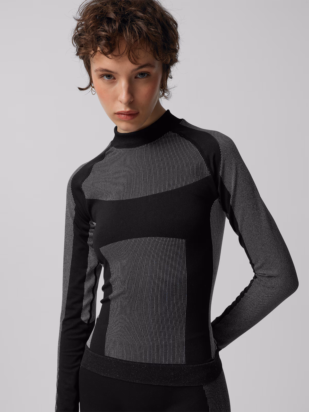 Bielizna termoaktywna (góra) damska Outhorn - czarna