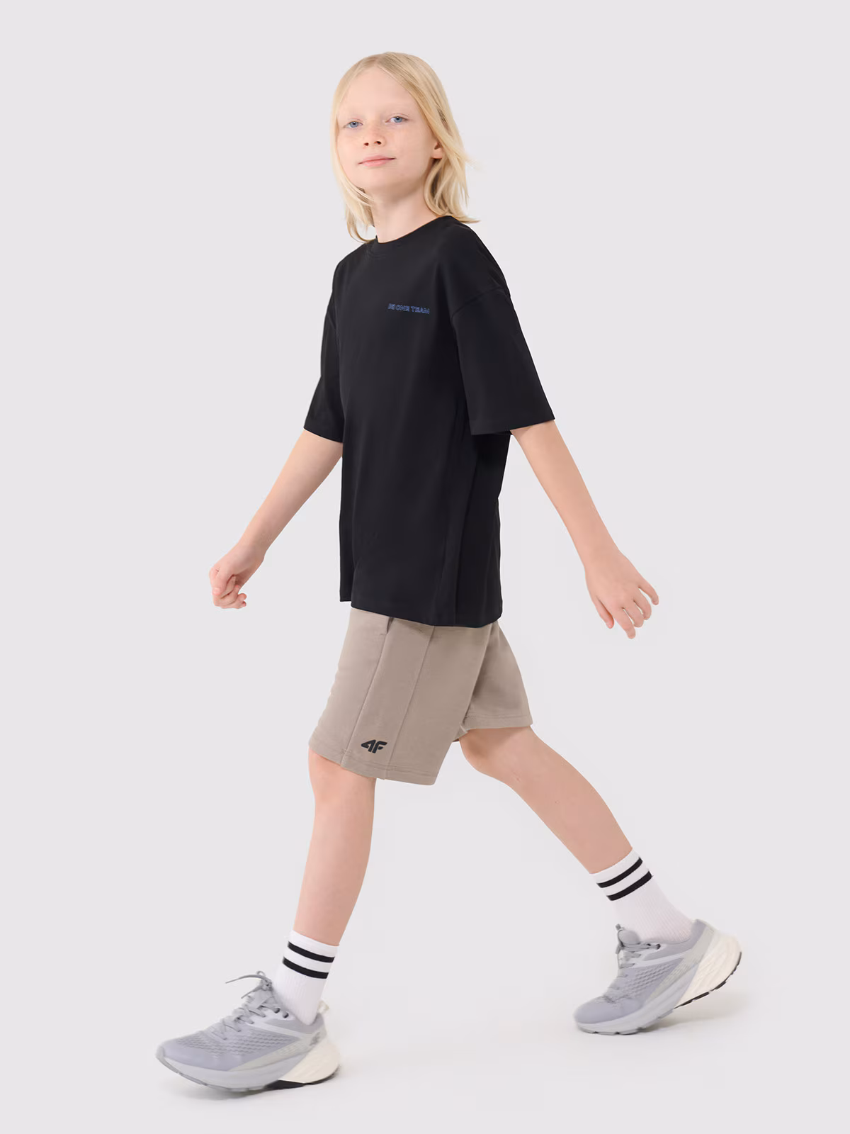 Spodenki dresowe chłopięce - beżowe