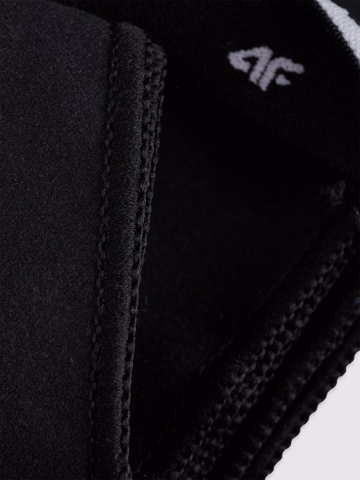 Ręcznik sportowy szybkoschnący L (80 x 170 cm) - czarny