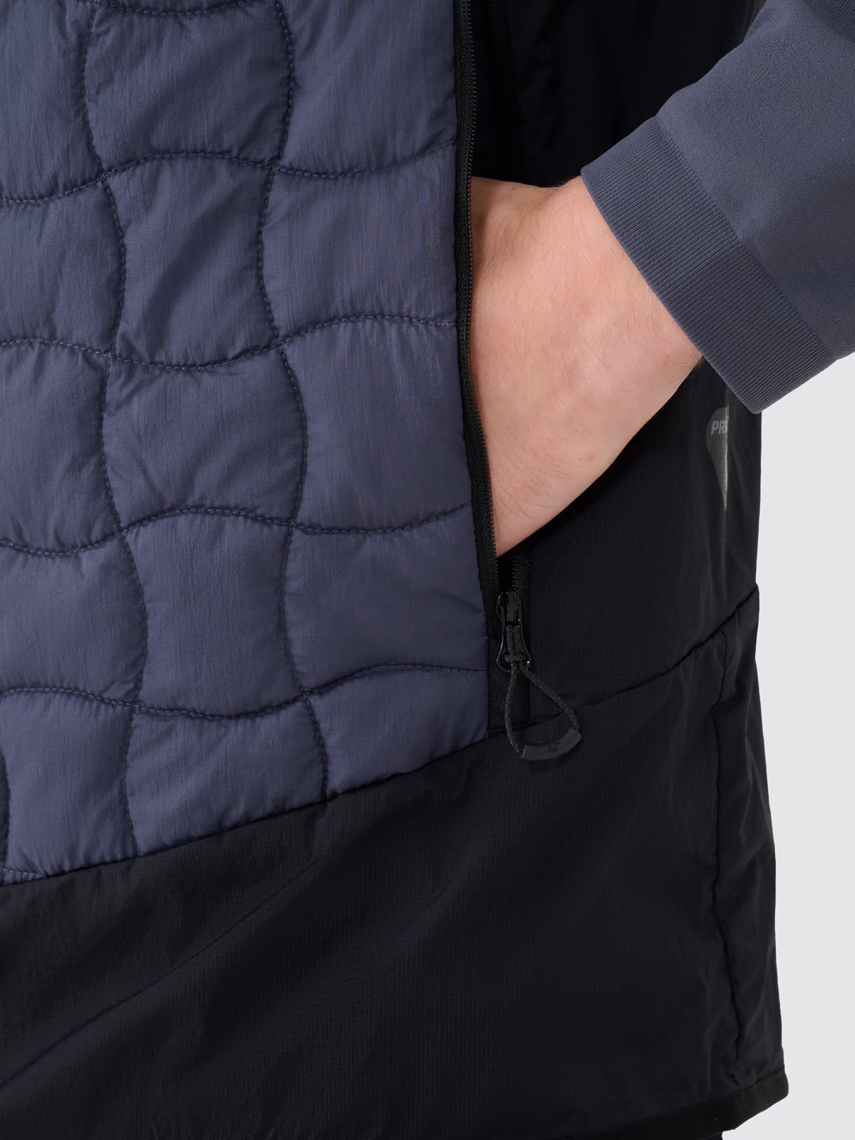 Bezrękawnik puchowy trekkingowy z wypełnieniem Primaloft Black męski - szary