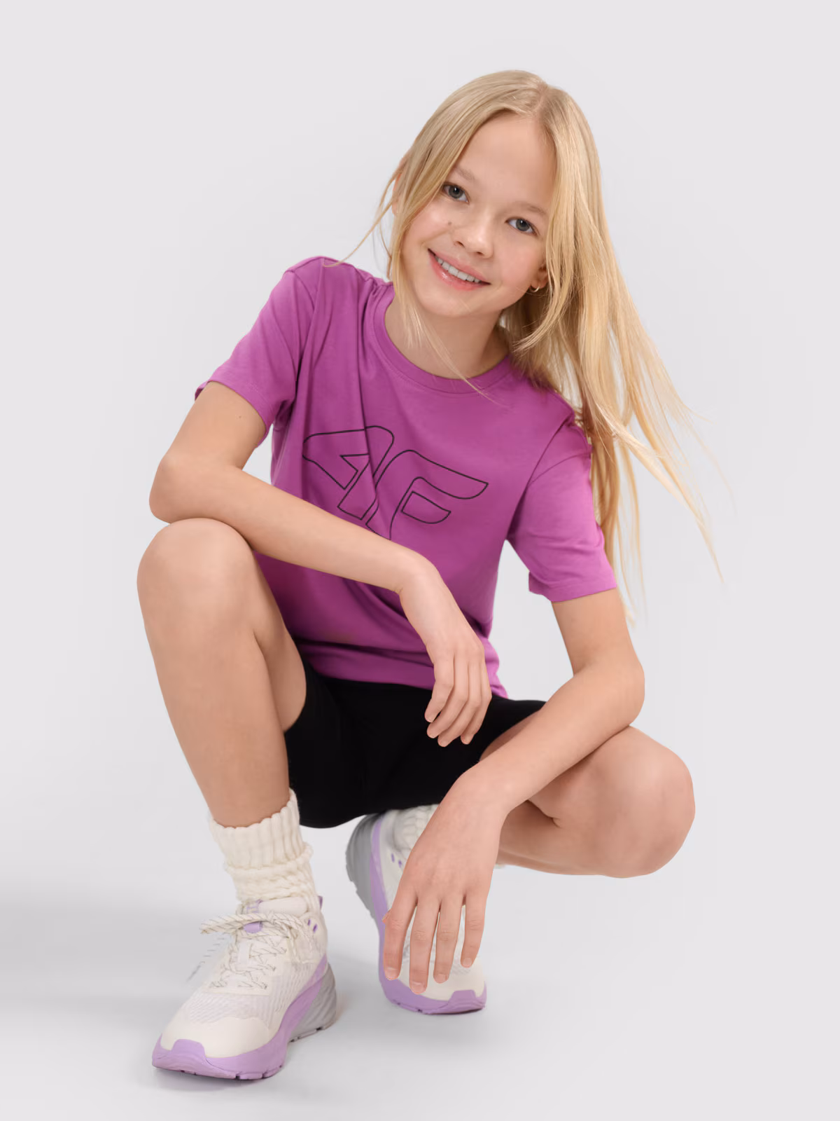 T-shirt oversize z nadrukiem dziewczęcy - fioletowy