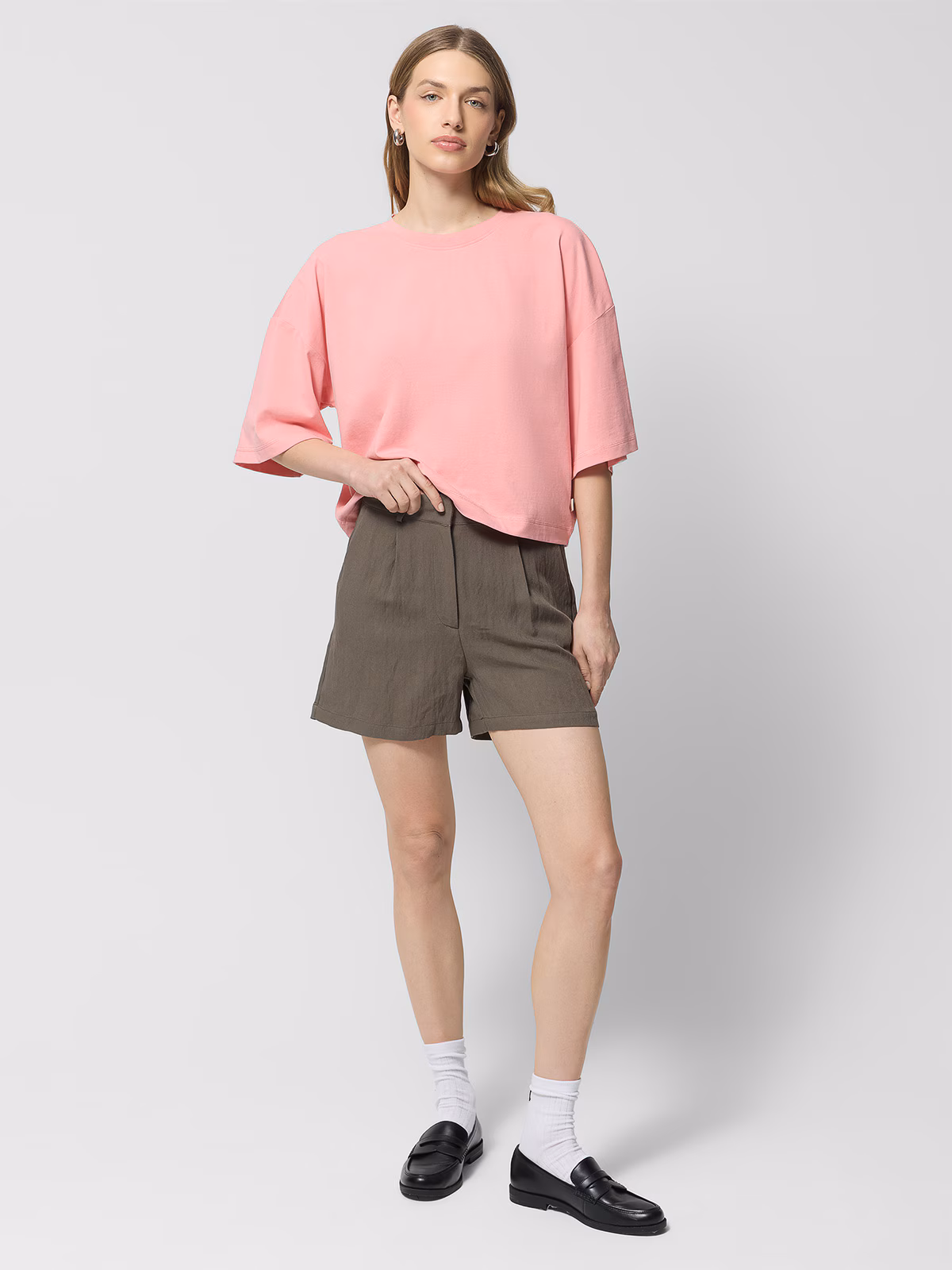 Spodenki casual damskie Outhorn - beżowe