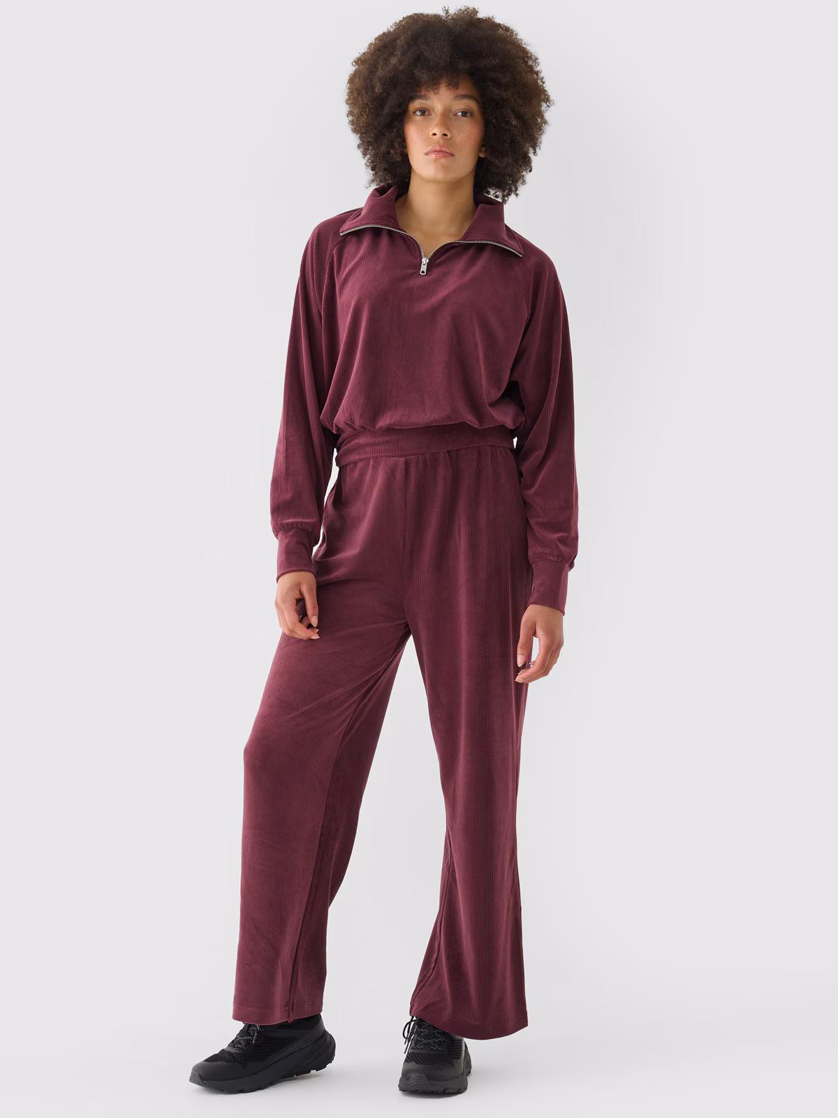 Bluza dresowa z weluru nierozpinana bez kaptura damska - czerwona