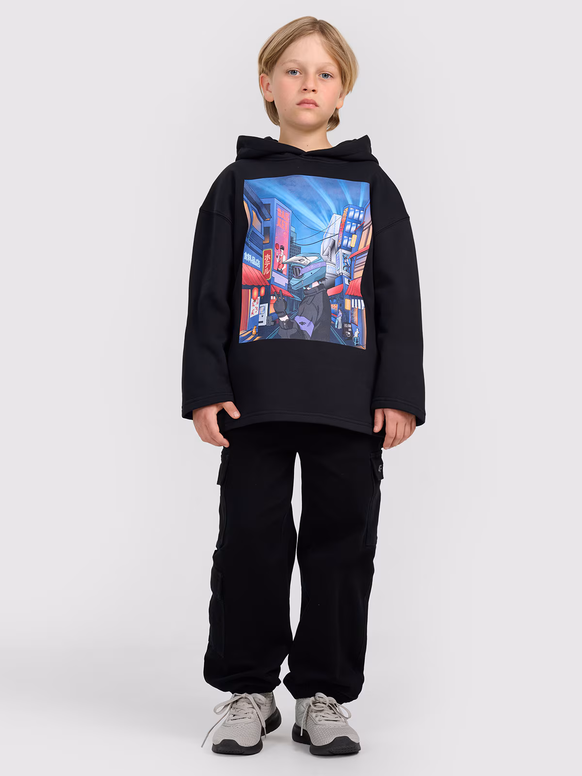 Bluza dresowa nierozpinana z kapturem chłopięca - czarna