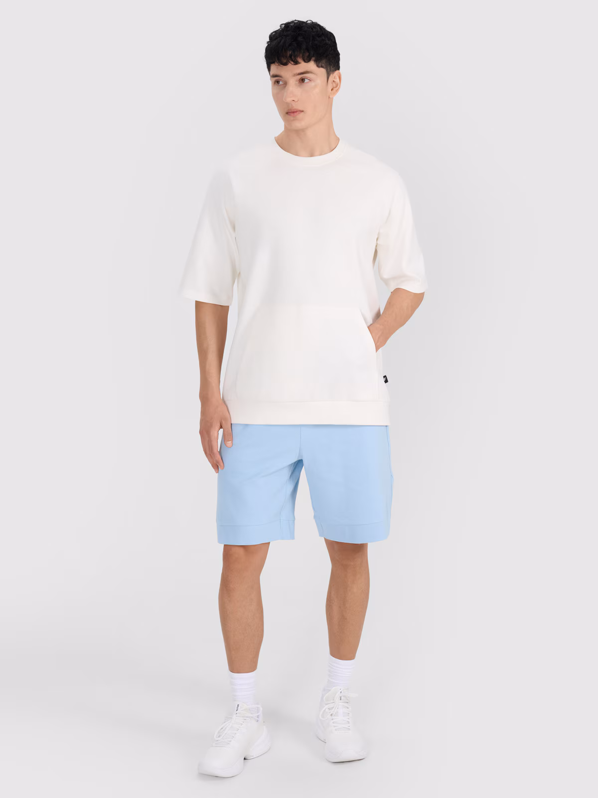 Bluza dresowa z krótkim rękawem bez kaptura męska - biała