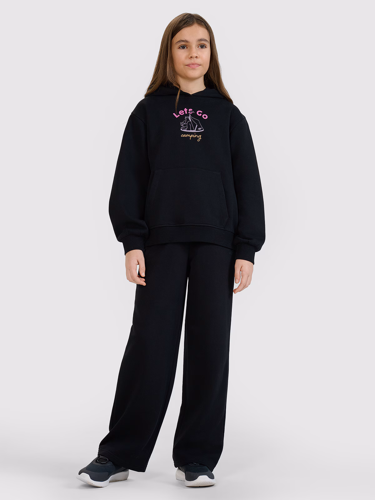 Spodnie dresowe z szerokimi nogawkami dziewczęce - czarne