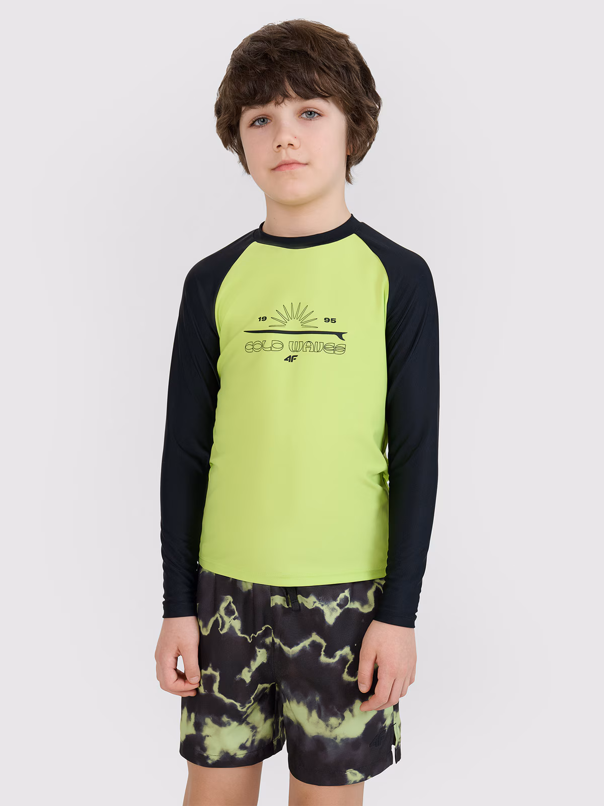 Longsleeve do pływania z nadrukiem chłopięcy - zielony