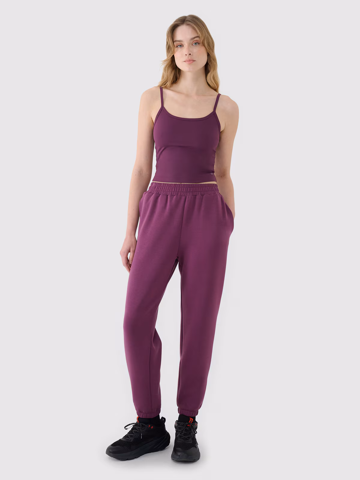 Crop-top slim damski - beżowy