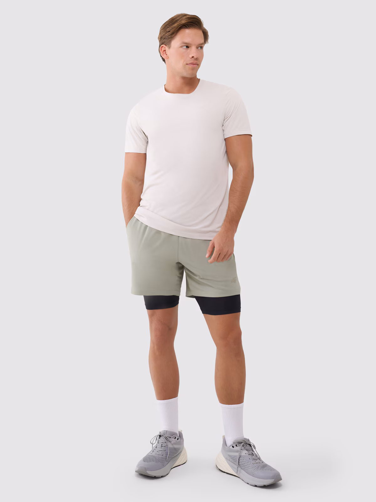 Koszulka treningowa regular szybkoschnąca męska - khaki