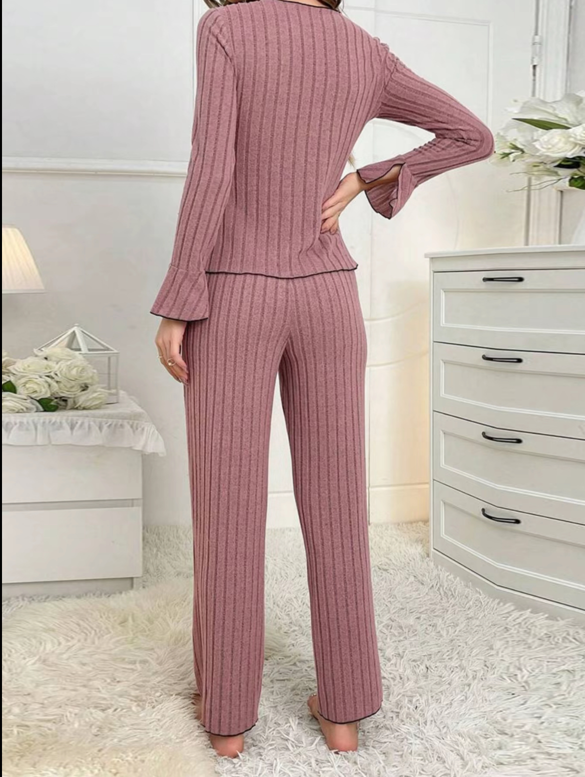 Women's Solid Lettuce Trim Top & Pants Loungewear Two-Piece Set, Casual Comfy Long Sleeve V Neck Top & Trousers PJ Set, Ladies Sleepwear for All Seasons