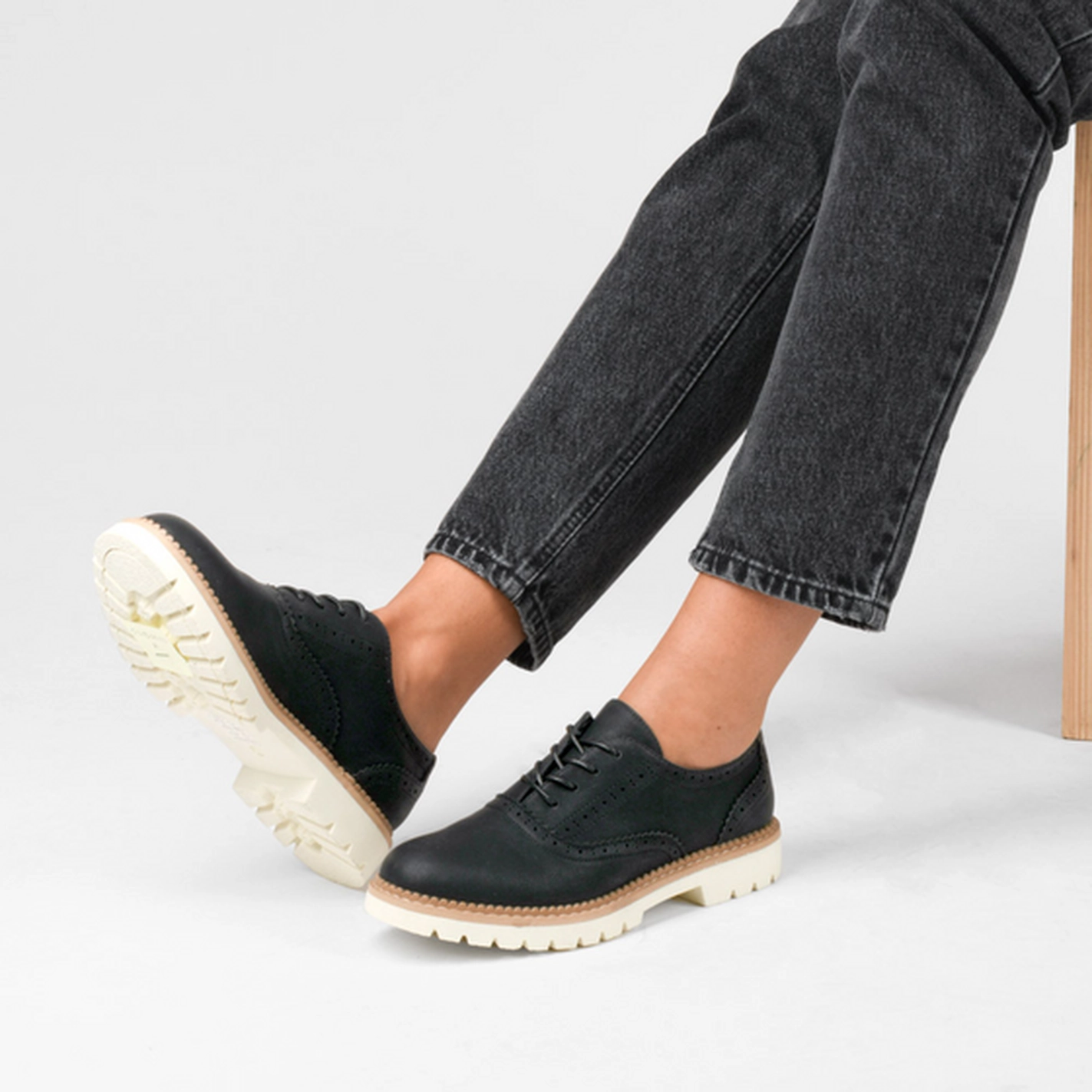 Derbies NOIR Femme motif Uni Lacets                                                                                                     PHILOV