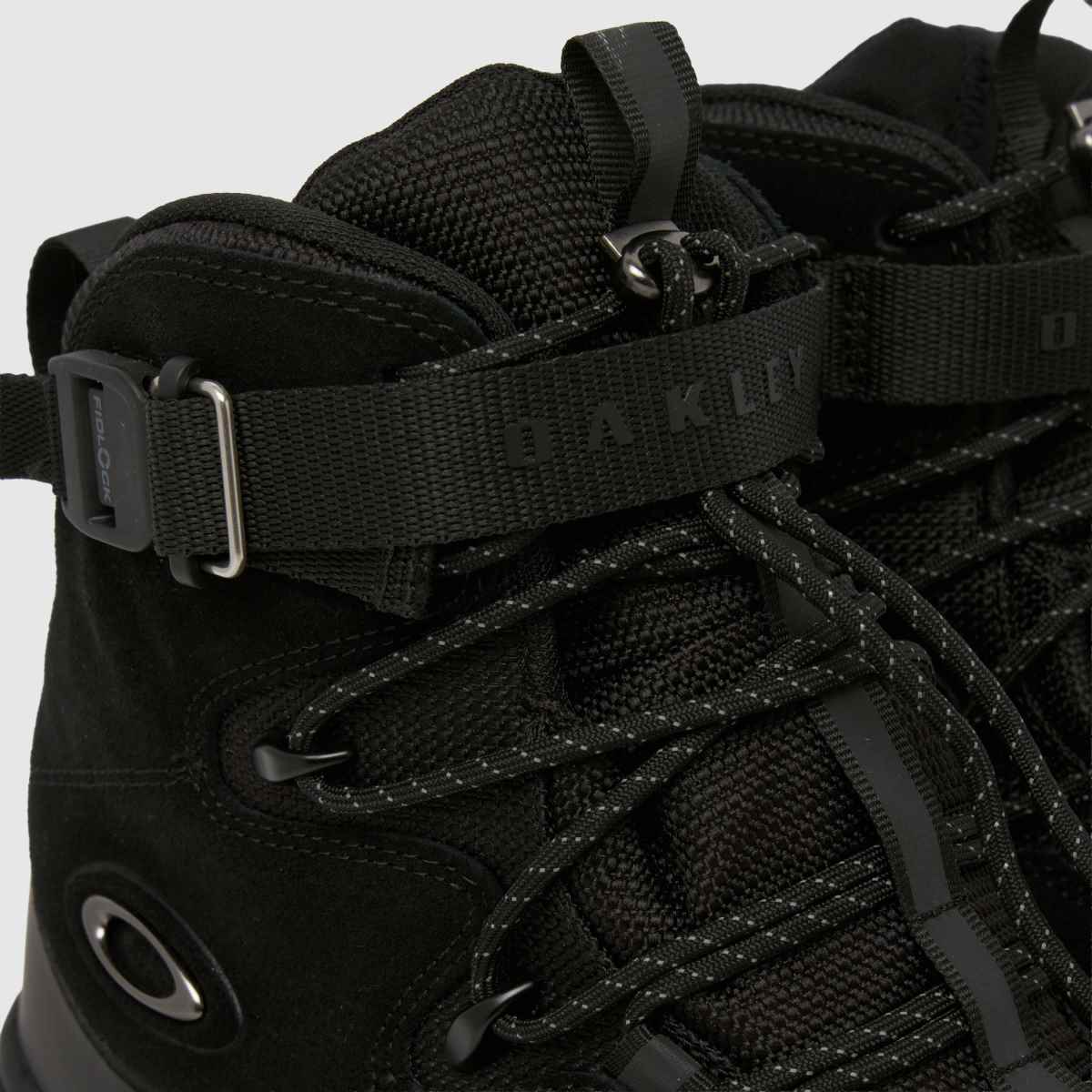 Oakley  Meridian Hi in Black Oakley  Meridian Hi in Black