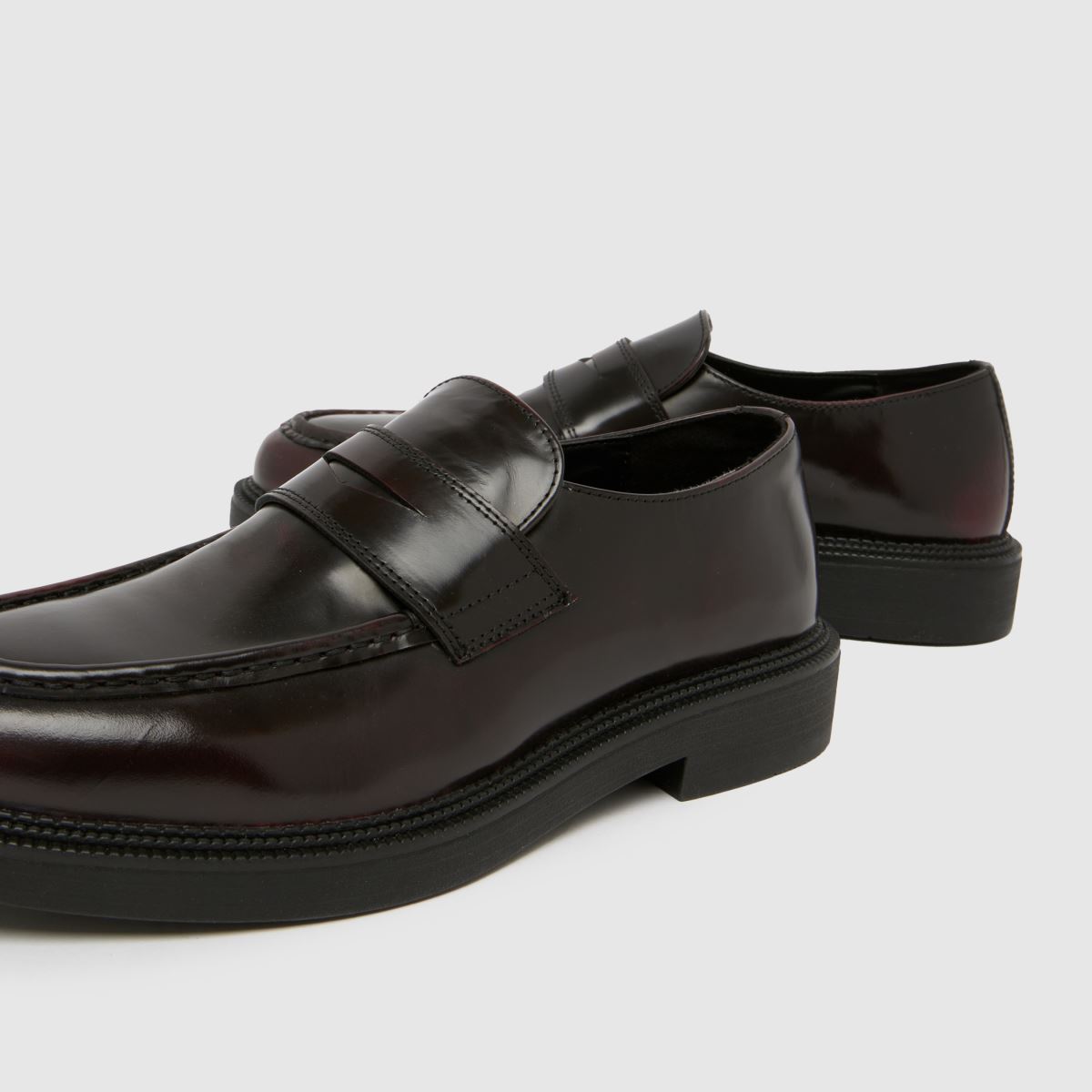 schuh  Rykard Leather Loafer in Burgundy schuh  Rykard Leather Loafer in Burgundy