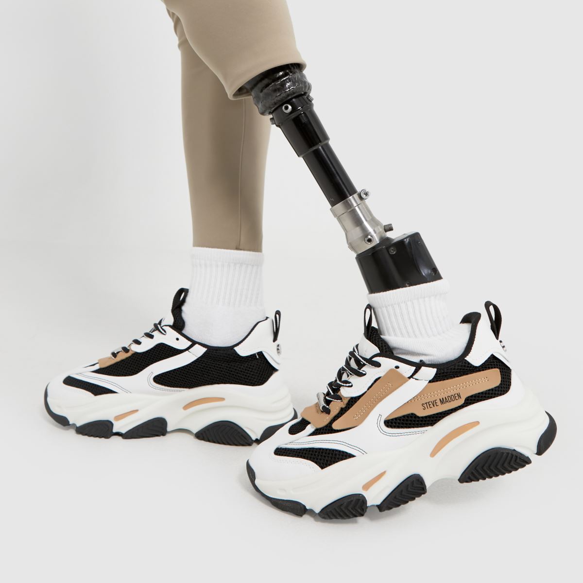 Steve Madden  Possession in Black & Brown Steve Madden  Possession in Black & Brown