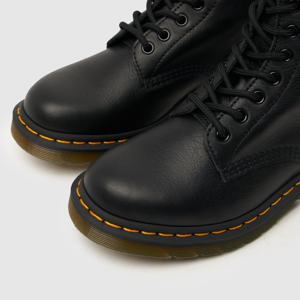 Dr Martens  1460 Pascal in Black Dr Martens  1460 Pascal in Black