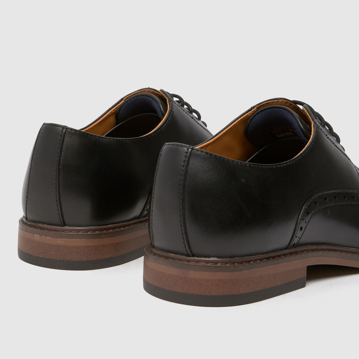 schuh  Raven Brogue in Black schuh  Raven Brogue in Black