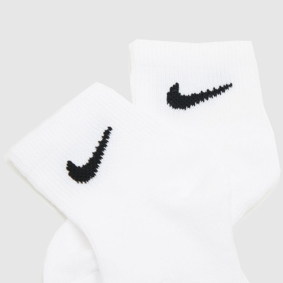 Nike  Kids Quarter Socks 6 Pack in White & Black Nike  Kids Quarter Socks 6 Pack in White & Black