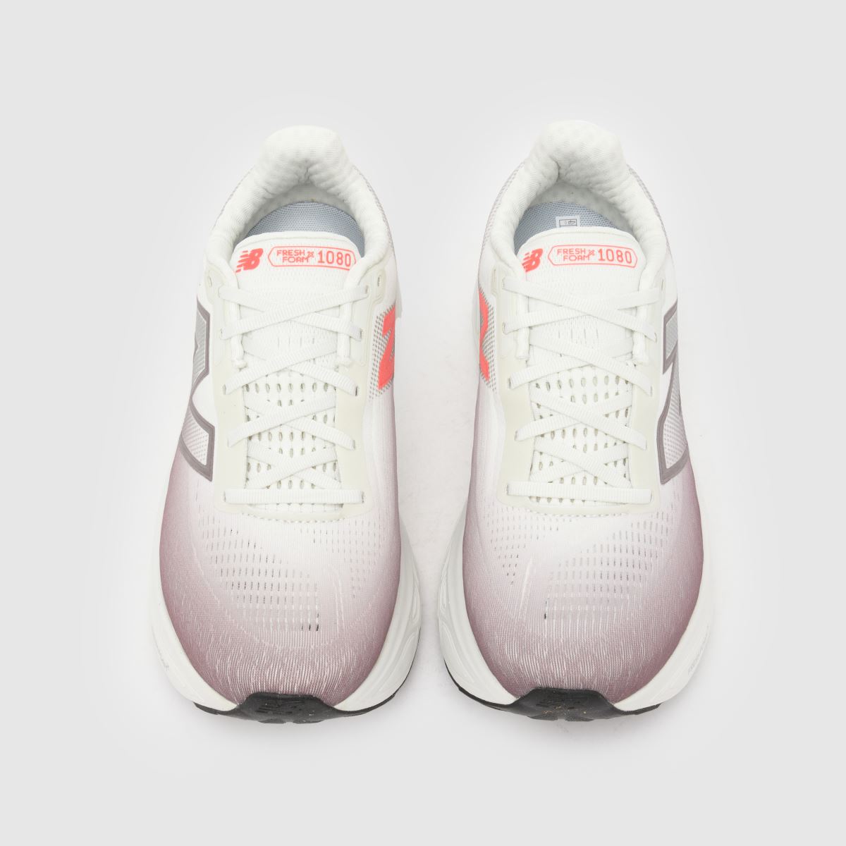 New Balance  Fresh Foam X 1080 v14 in Light Grey New Balance  Fresh Foam X 1080 v14 in Light Grey